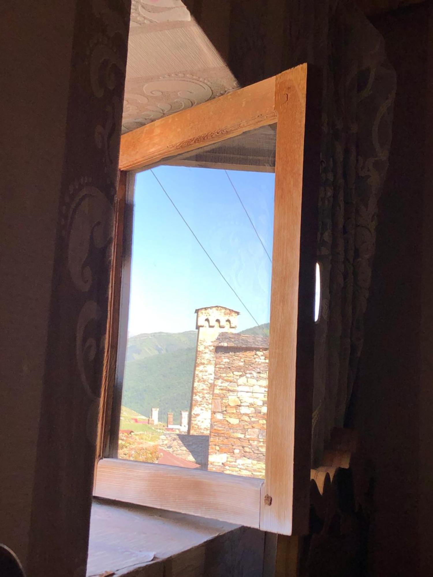 Old House Hotel Ushguli Exterior photo
