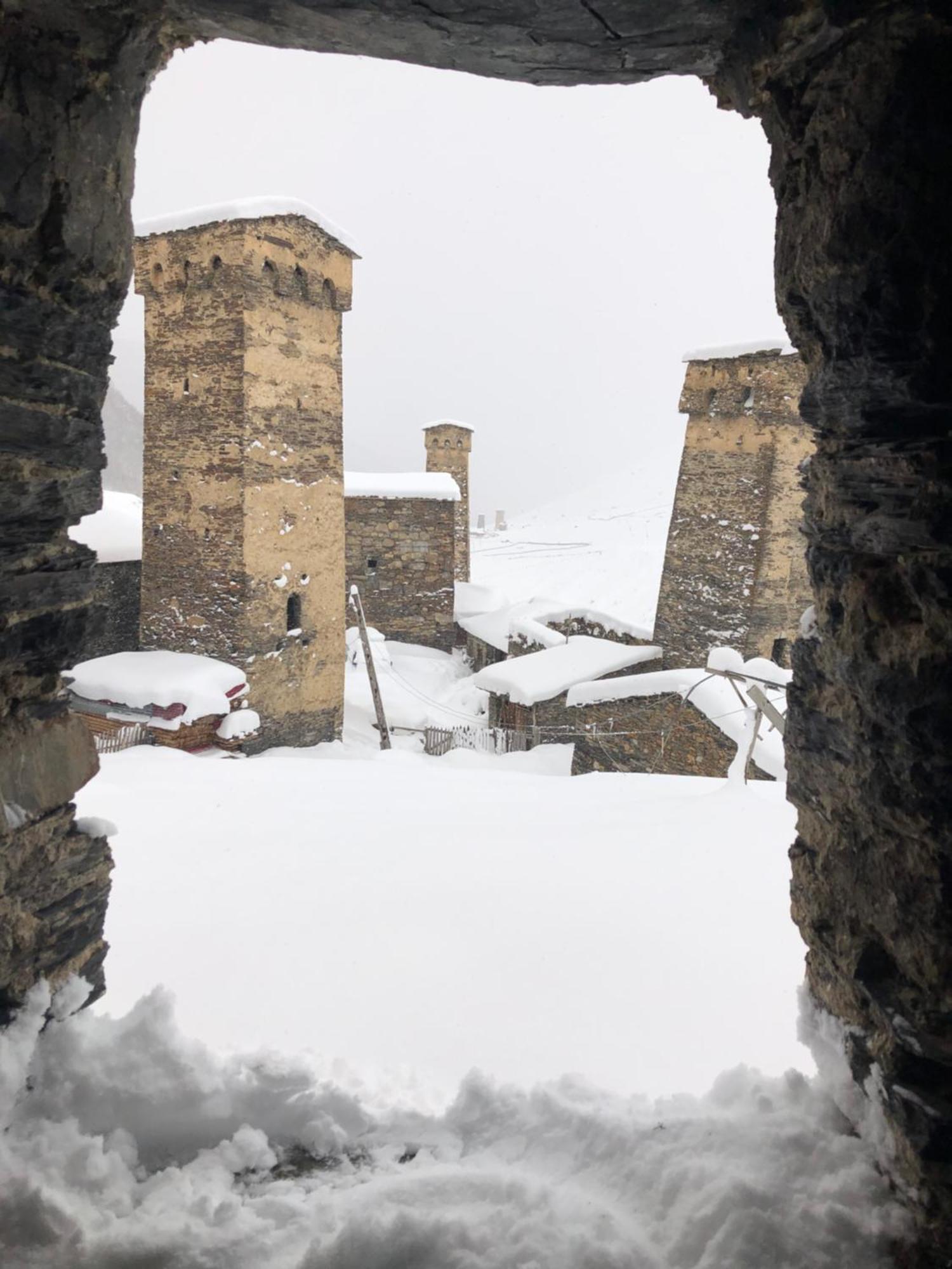 Old House Hotel Ushguli Exterior photo