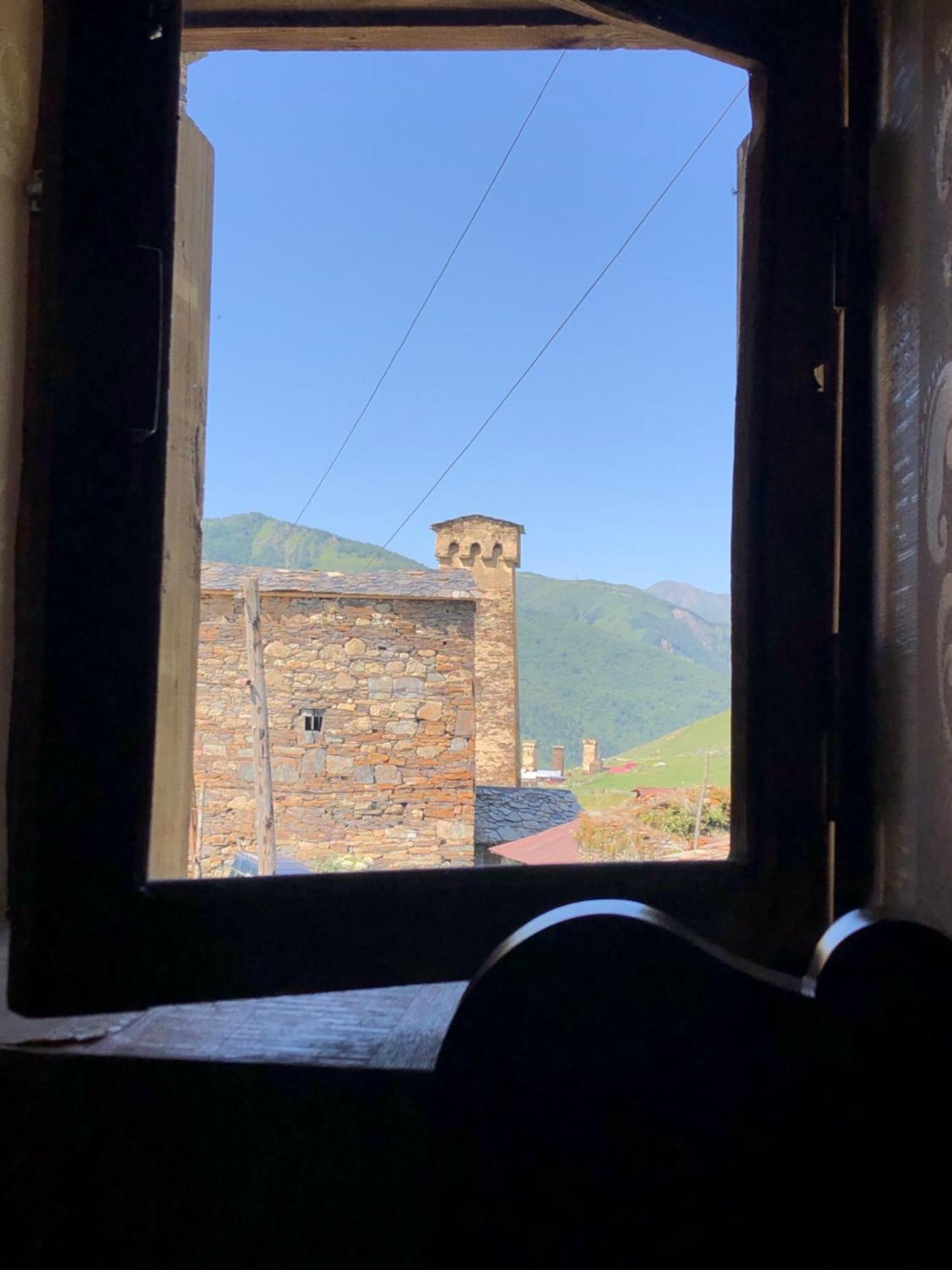 Old House Hotel Ushguli Exterior photo
